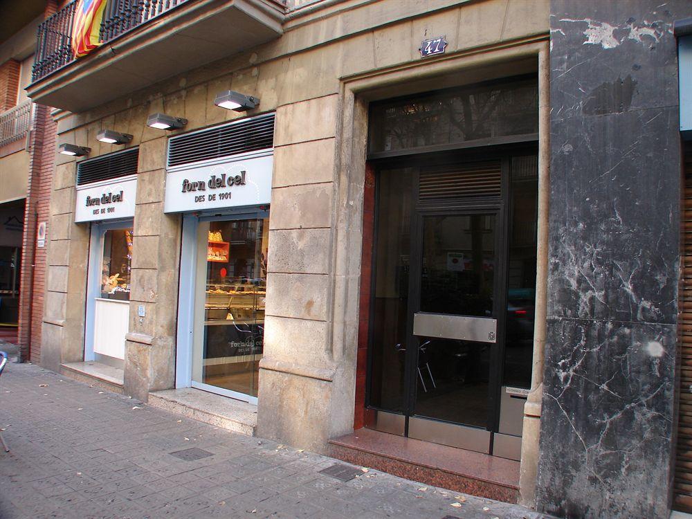 Break Bcn - Hostal & Coffeebar Barcelona Exterior photo